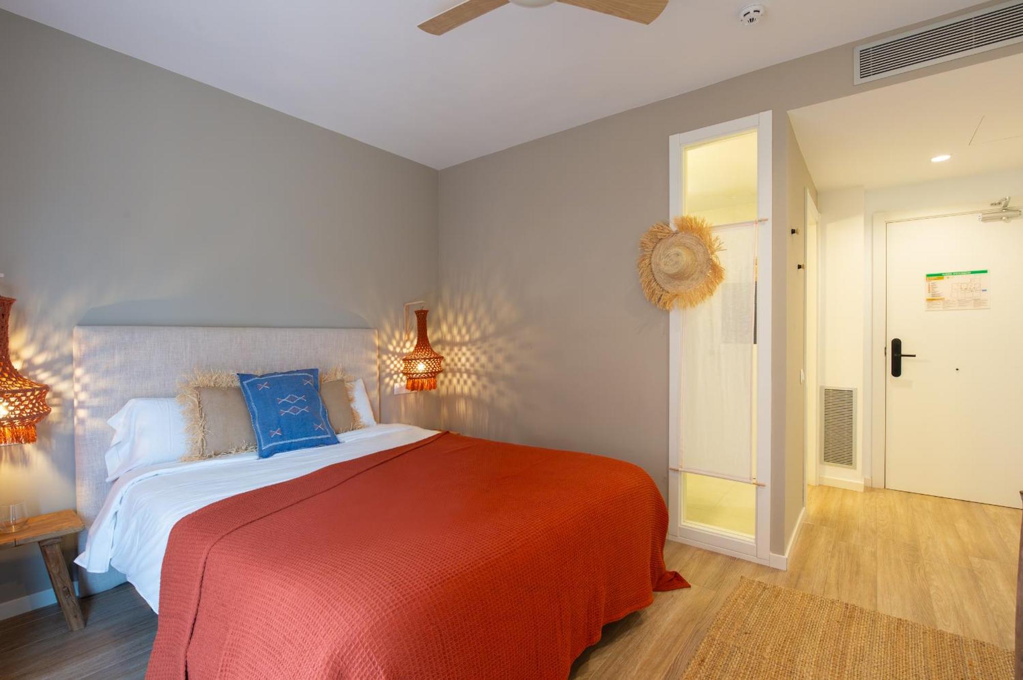 Hostal Boutique Es Portalet Сан-Фелиу-де-Гишольс Номер фото