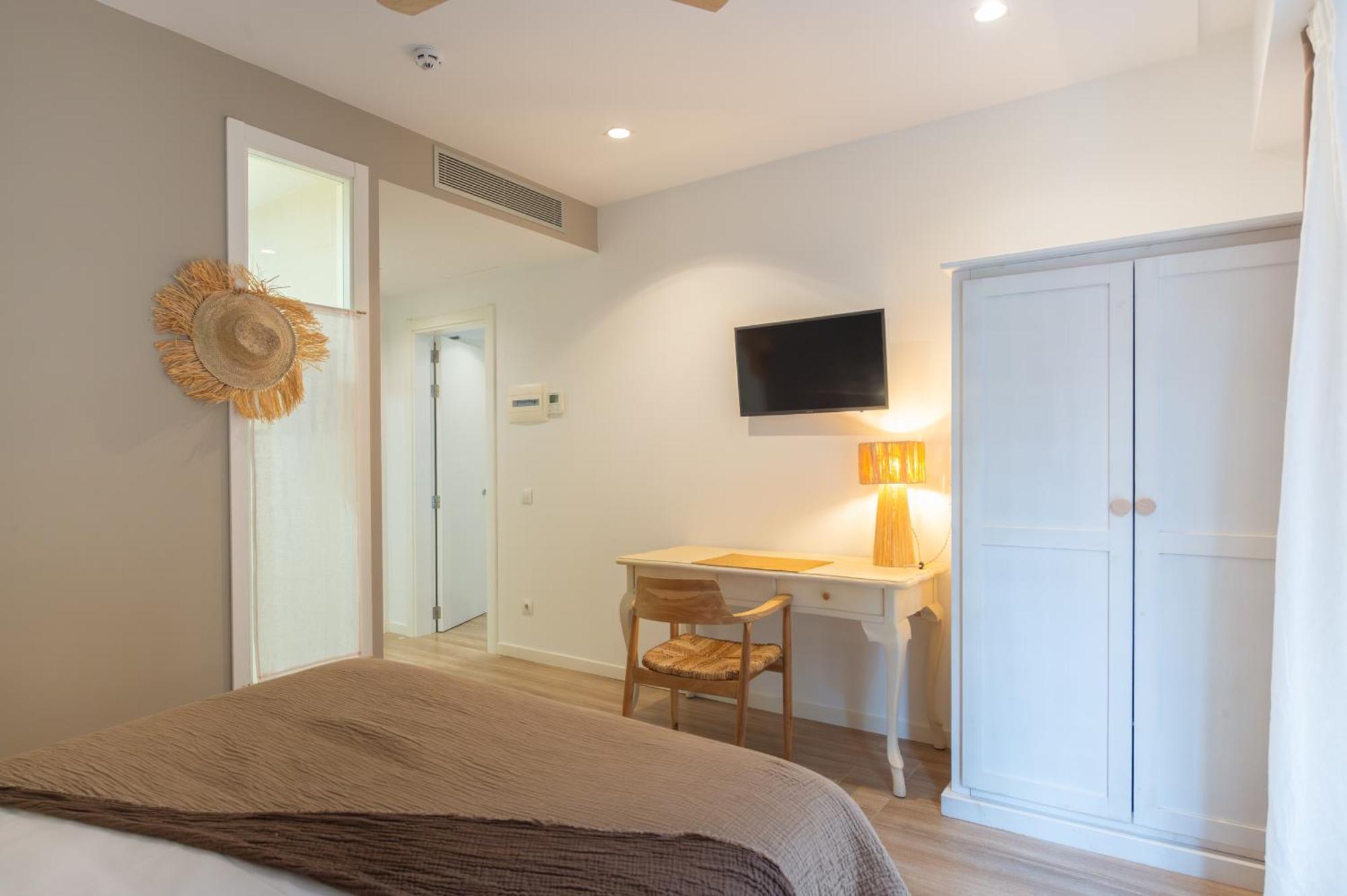 Hostal Boutique Es Portalet Сан-Фелиу-де-Гишольс Номер фото